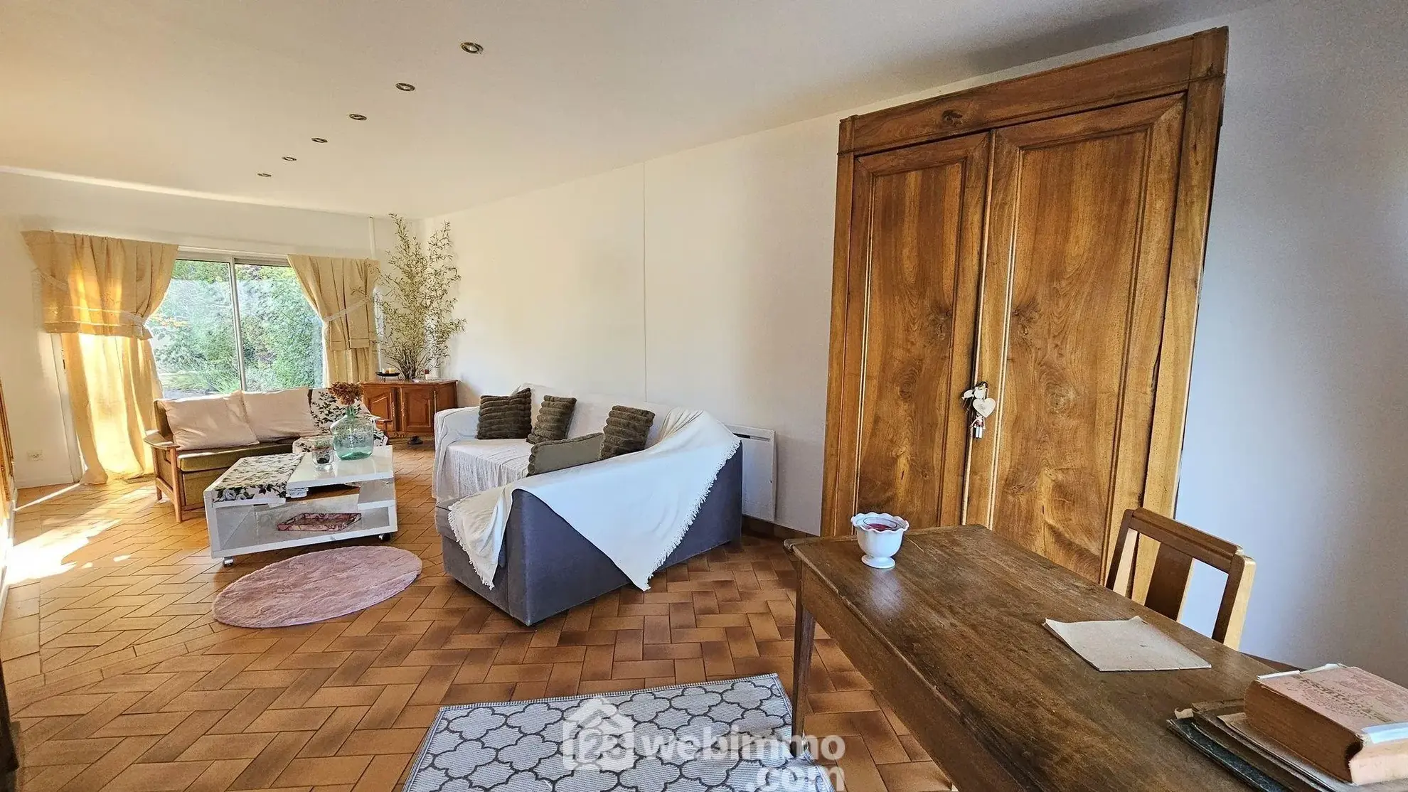 Maison familiale avec dépendances, piscine et grand terrain à Boulancourt 