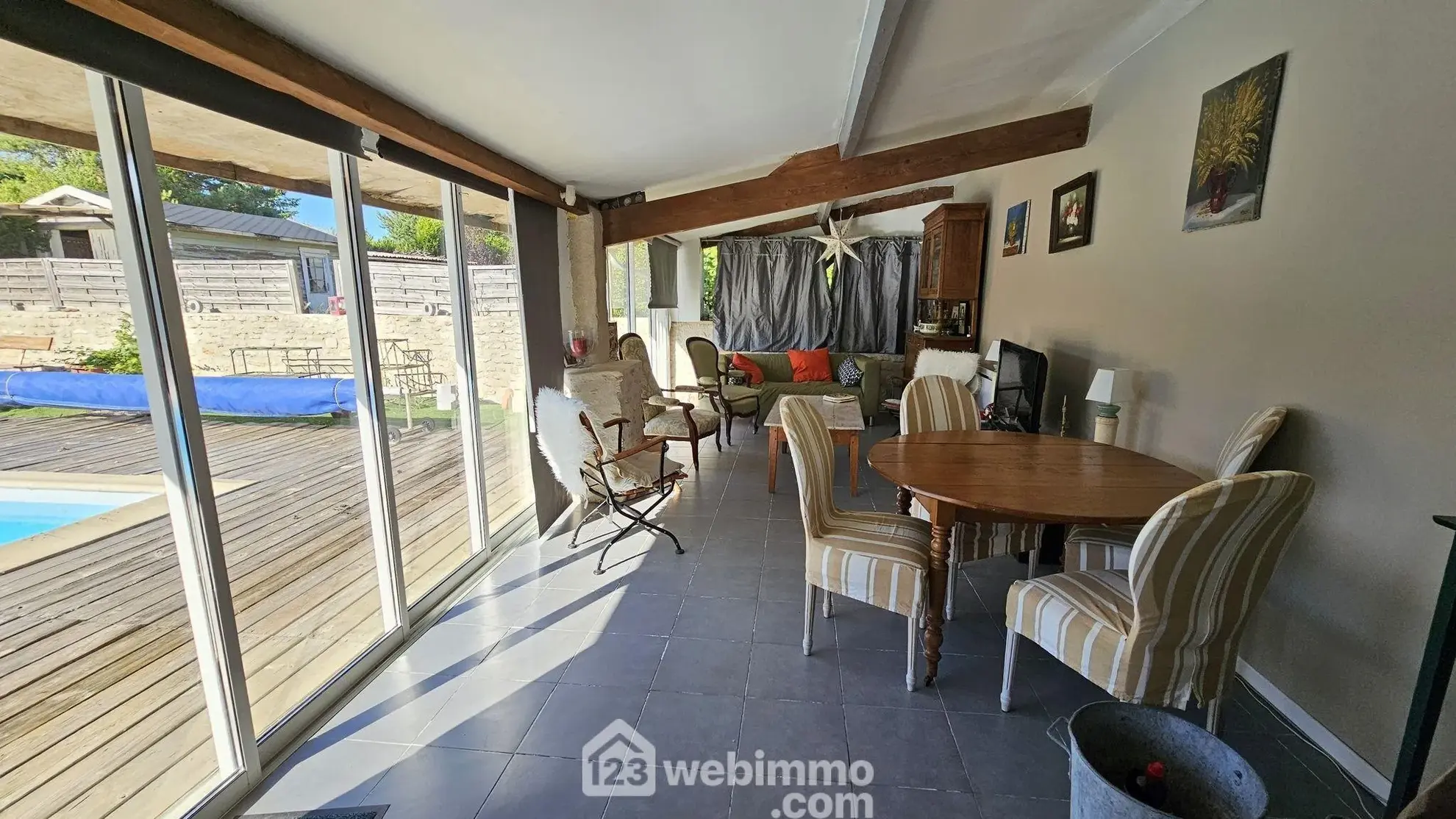 Maison familiale avec dépendances, piscine et grand terrain à Boulancourt 