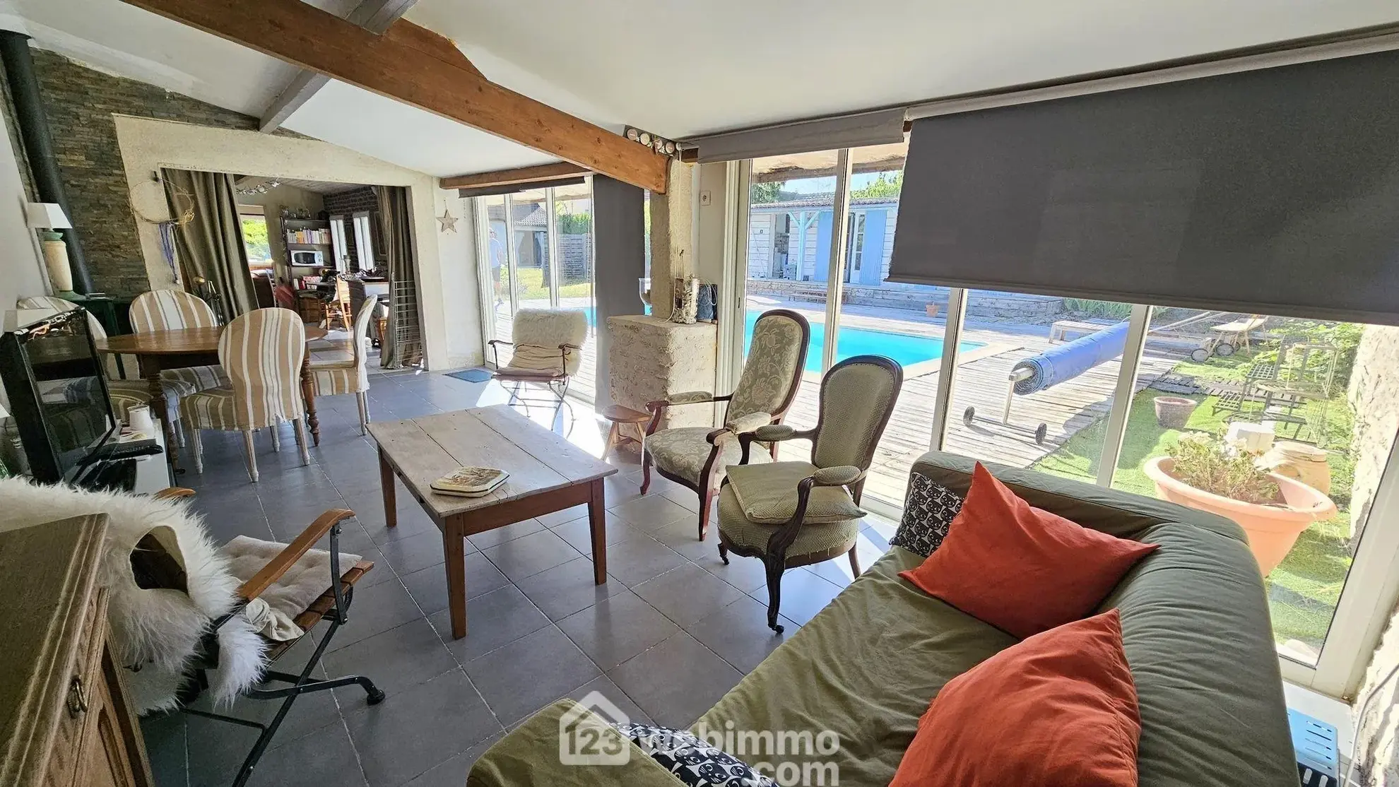 Maison familiale avec dépendances, piscine et grand terrain à Boulancourt 