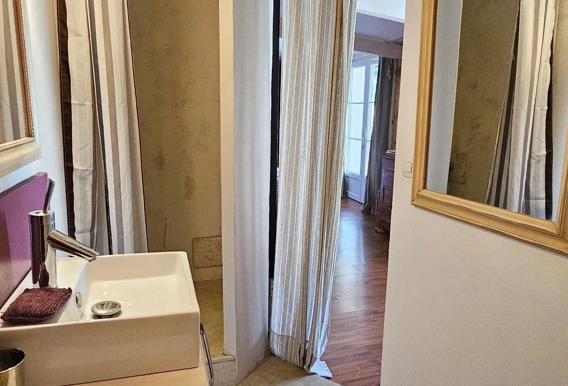Maison familiale avec dépendances, piscine et grand terrain à Boulancourt 