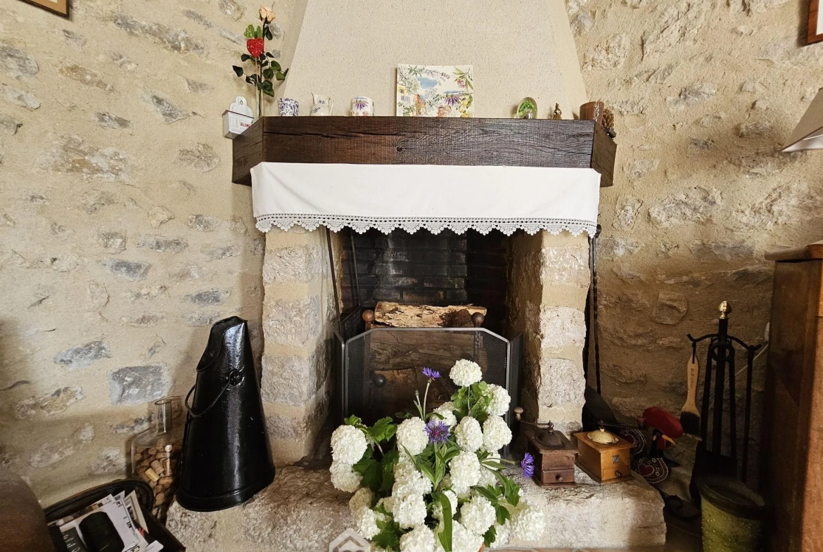 Maison de charme de 98 m² avec jardin et garage à Nanteau-sur-Lunain 