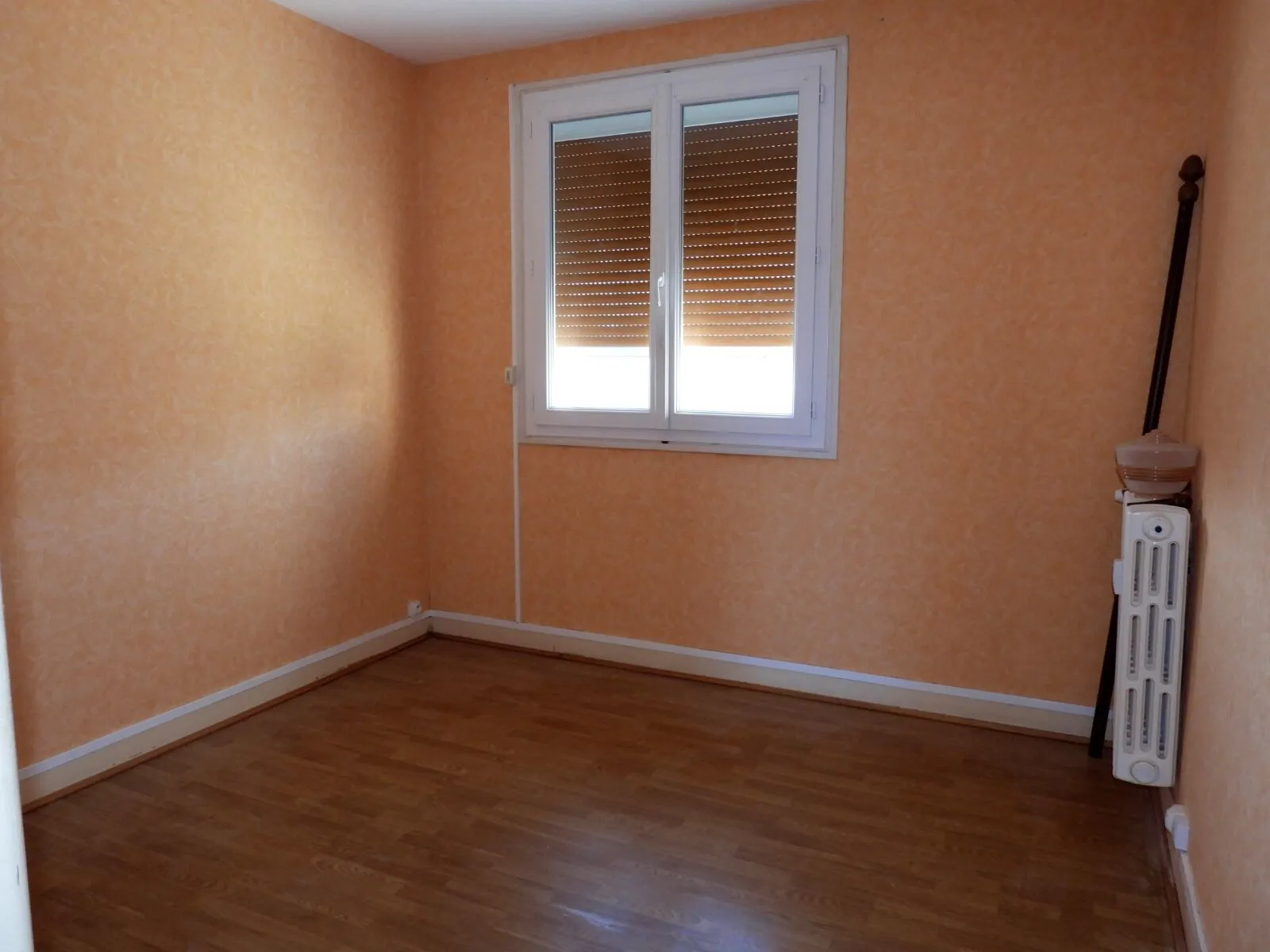 Appartement à Fécamp avec balcon, proche centre-ville, idéal investisseur ou résidence secondaire 