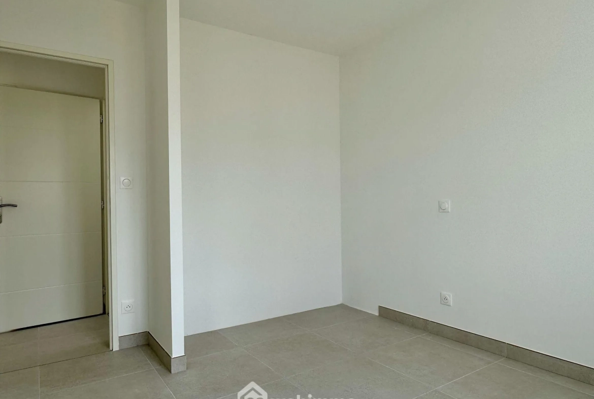 Vente maison neuve de 95 m² à Montamisé, proche commerces et écoles 