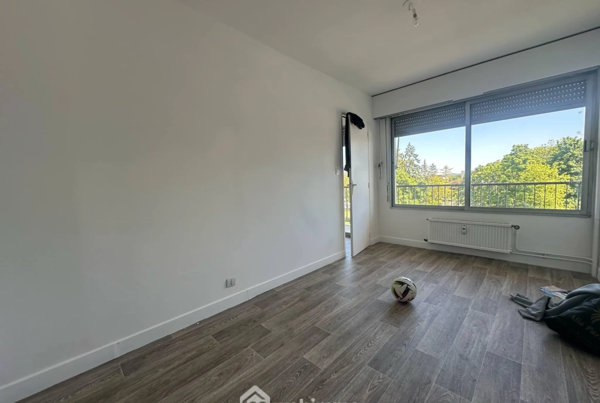 Appartement à Laon de 73 m² avec parking et cave, idéal investissement locatif 