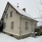 Maison à vendre à Bruyères de 965 m² avec sous-sol et garage au prix attractif