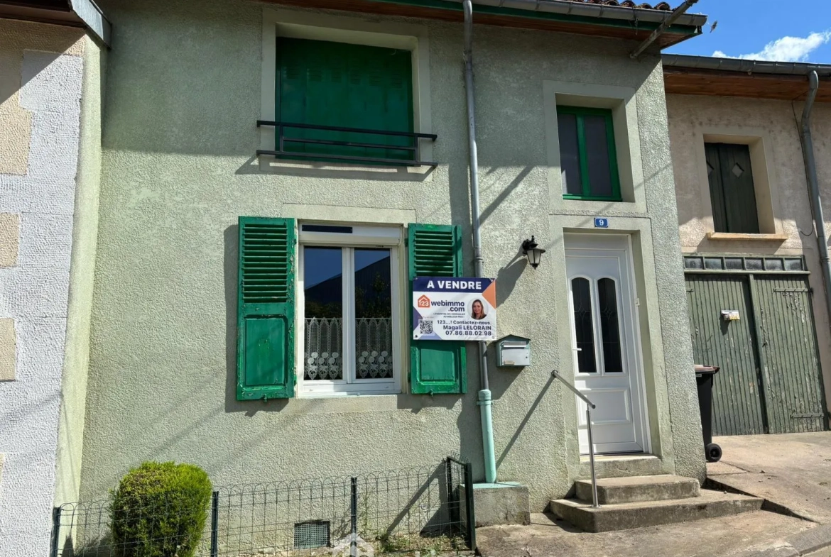 Petite maison à rénover de 70 m² avec jardin à Les Monthairons proche Verdun 