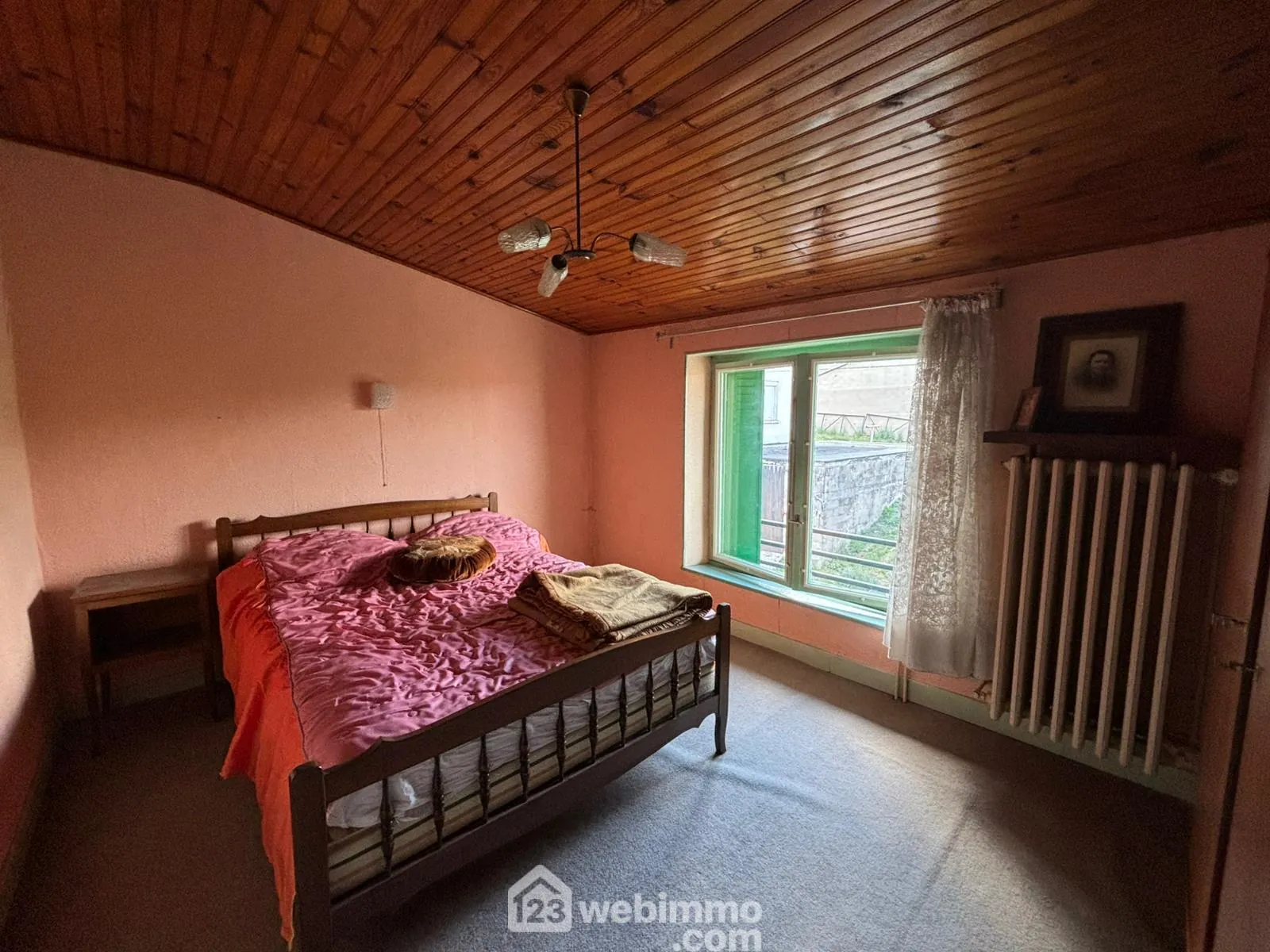 Petite maison à rénover de 70 m² avec jardin à Les Monthairons proche Verdun 
