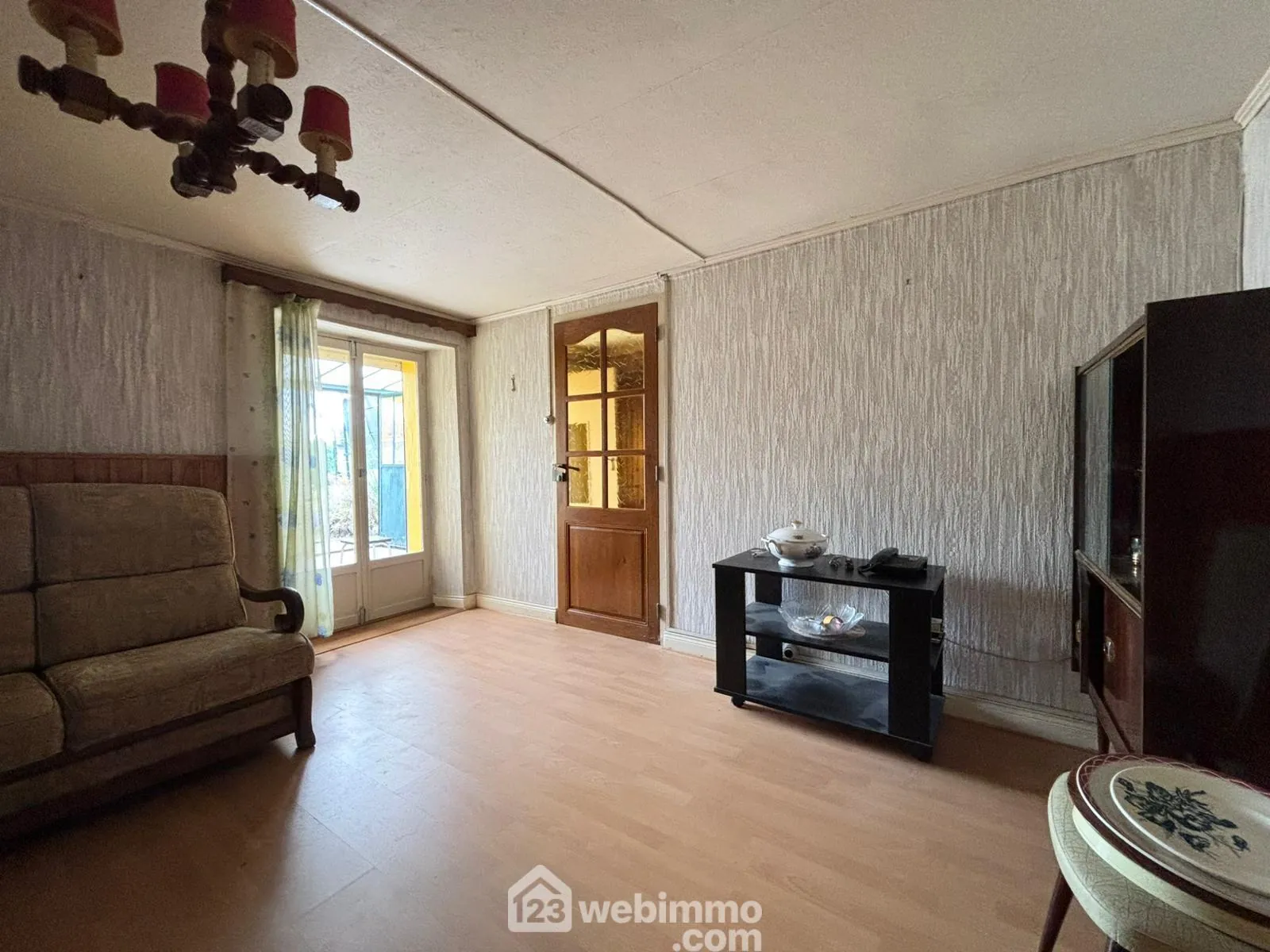 Petite maison à rénover de 70 m² avec jardin à Les Monthairons proche Verdun 