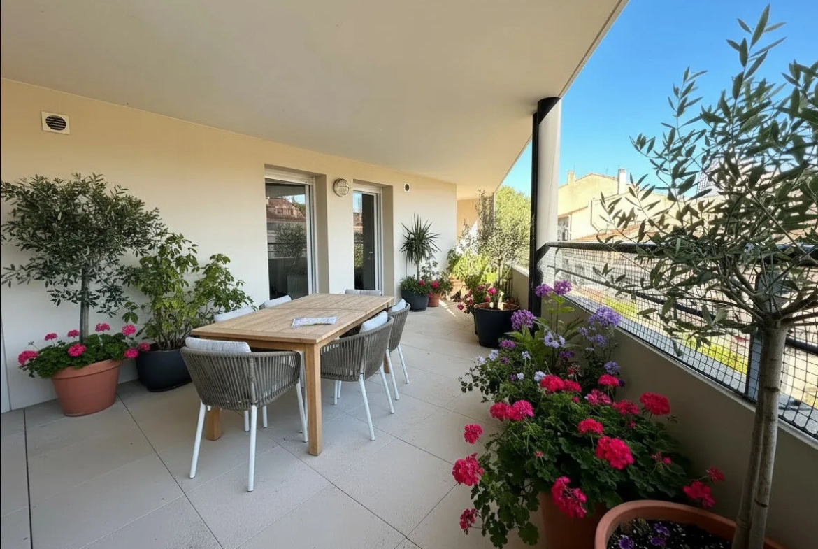 Appartement 3 pièces avec terrasse à Marseille, quartier du Rouet 