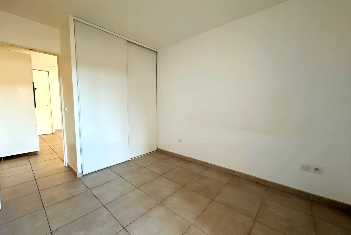 Appartement 3 pièces avec terrasse à Marseille, quartier du Rouet 