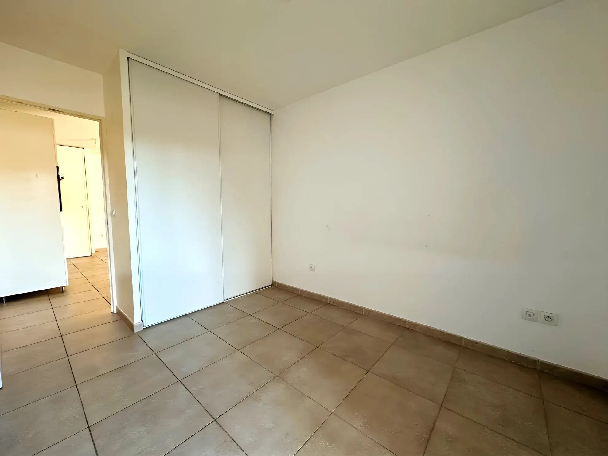 Appartement 3 pièces avec terrasse à Marseille, quartier du Rouet 
