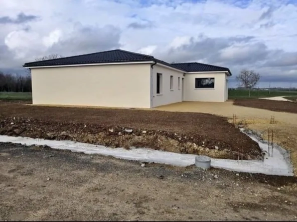 Projet de construction maison 4 chambres à Saint-Alban-d'Ay, 96 m² avec garage et finitions haut de gamme