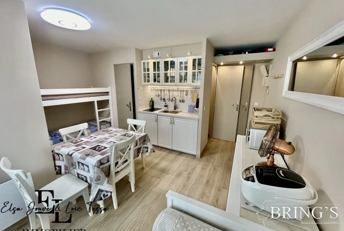 Appartement 2 pièces rénové en front de neige à La Joue du Loup 