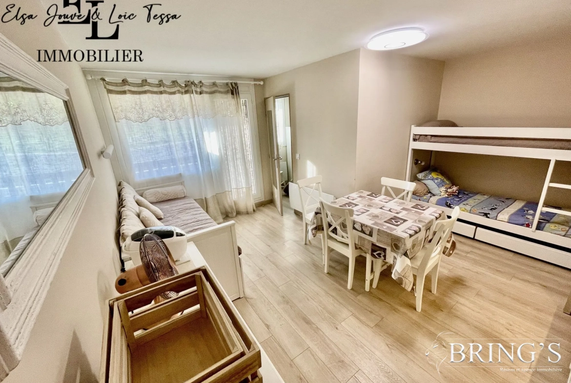 Appartement 2 pièces rénové en front de neige à La Joue du Loup 