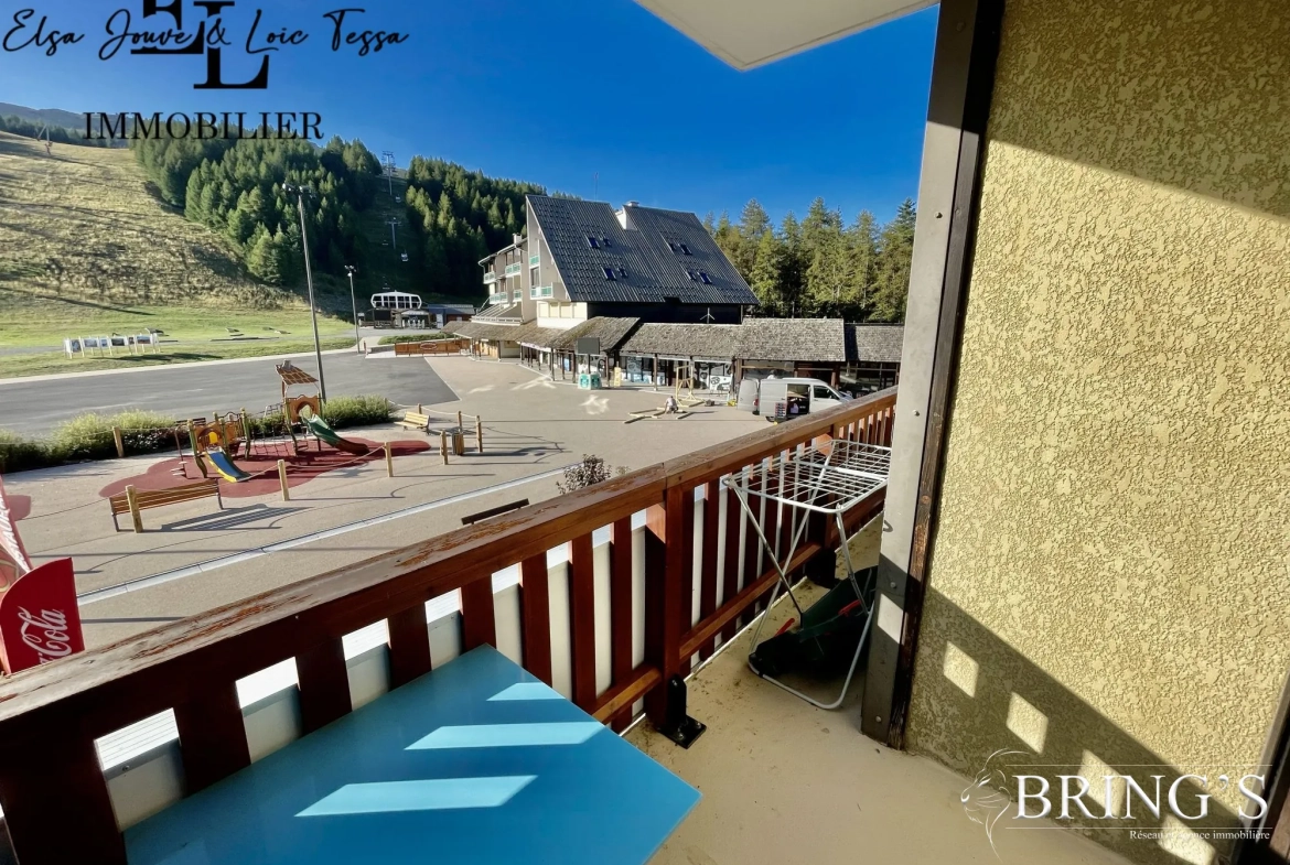 Appartement 2 pièces rénové en front de neige à La Joue du Loup 