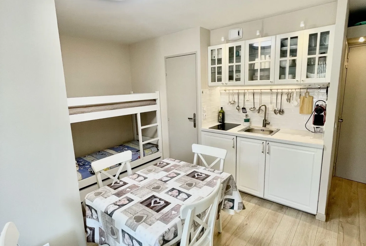 Appartement 2 pièces rénové en front de neige à La Joue du Loup 