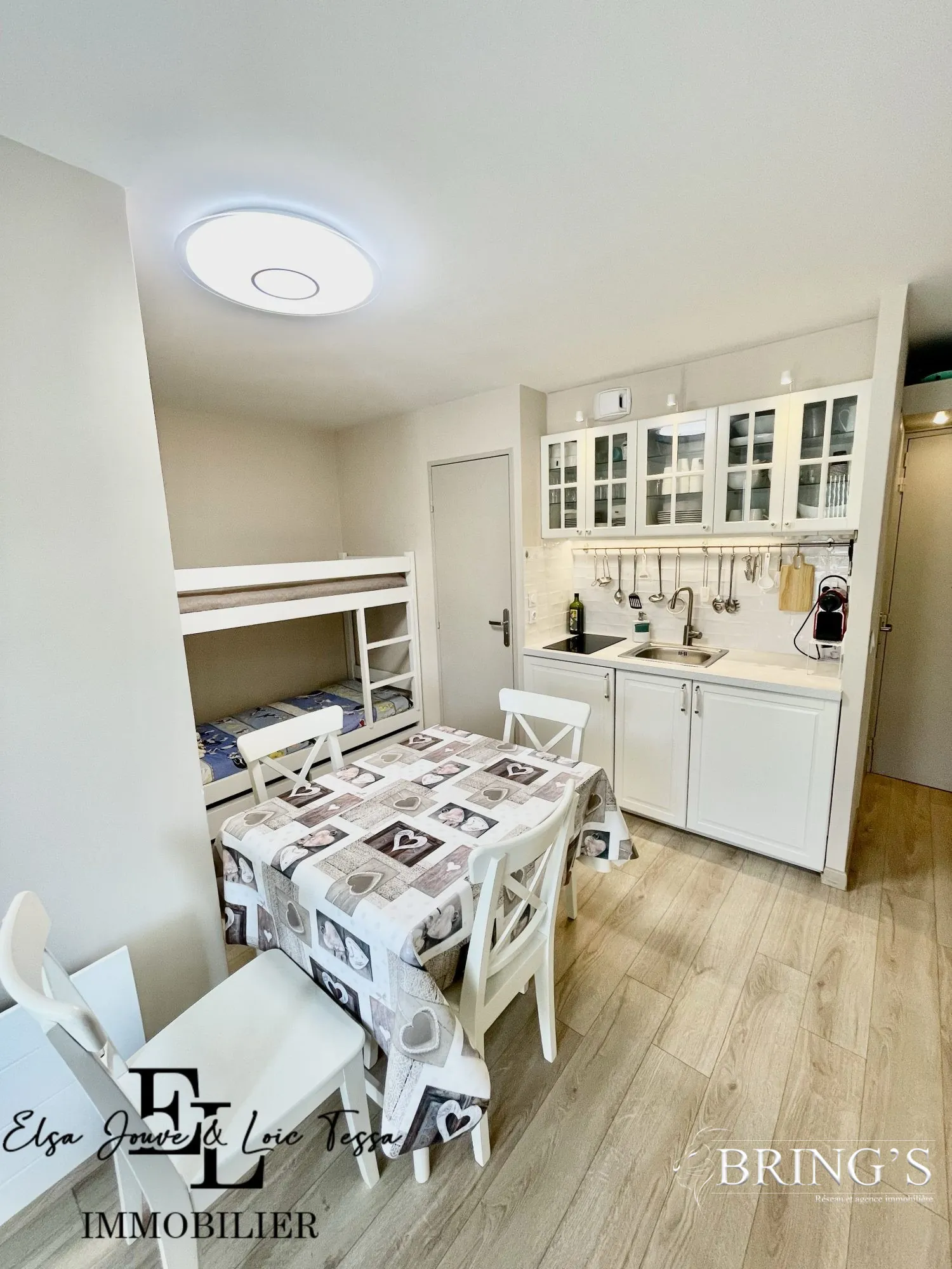 Appartement 2 pièces rénové en front de neige à La Joue du Loup 