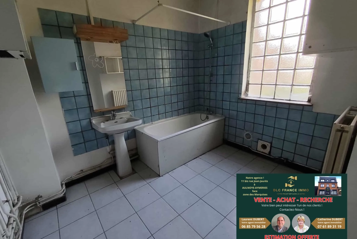 Maison semi-individuelle à rafraîchir à Englefontaine - Grand terrain de 696 m² 