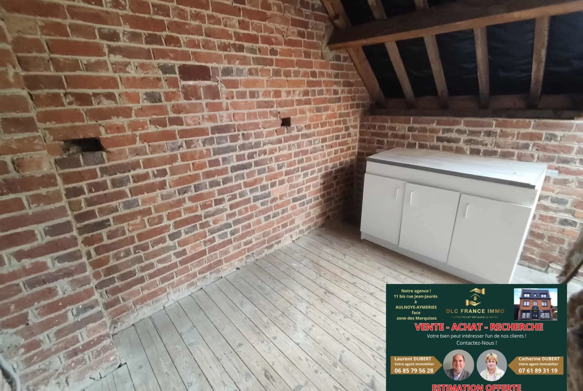 Maison semi-individuelle à rafraîchir à Englefontaine - Grand terrain de 696 m² 