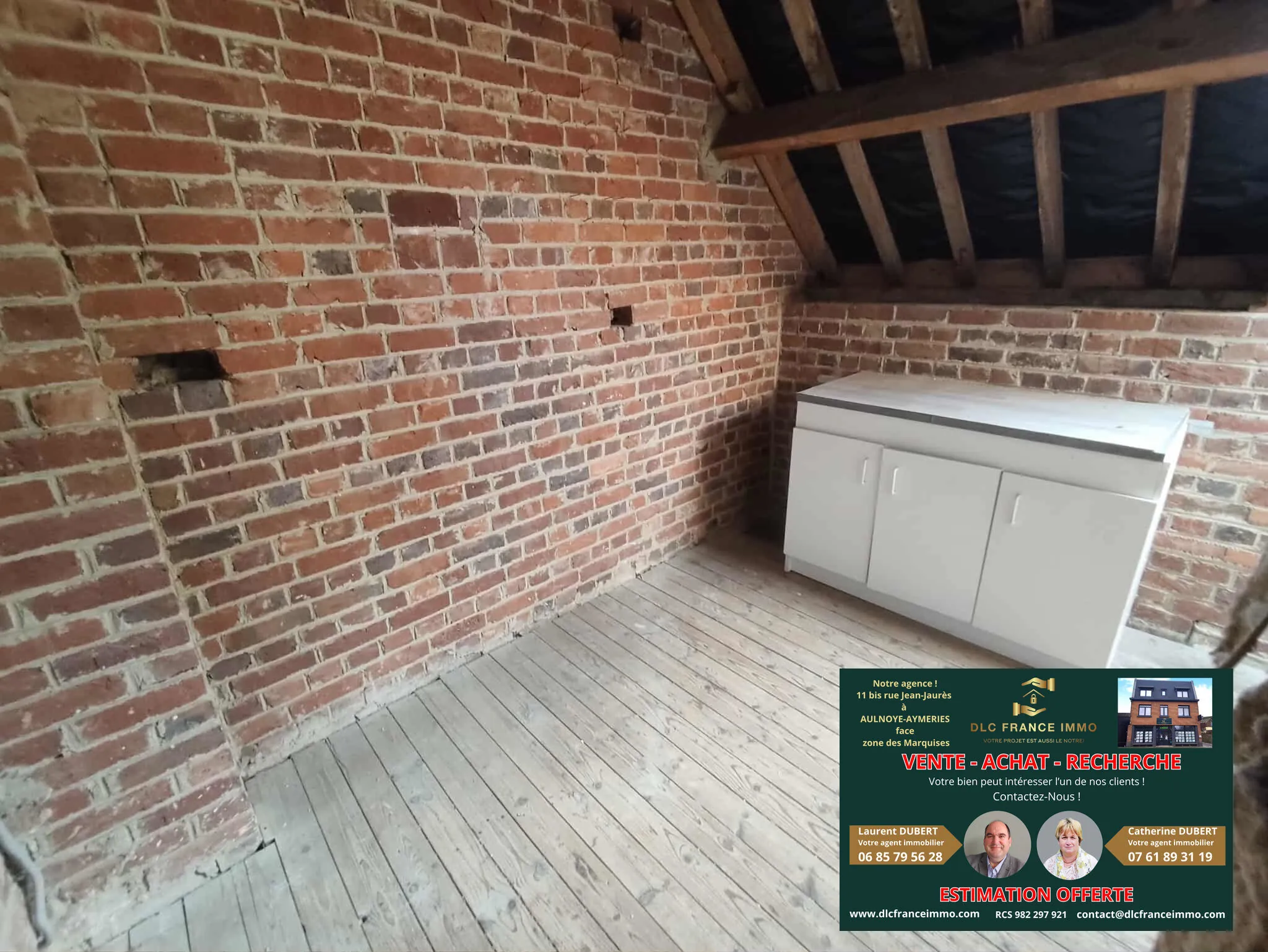 Maison semi-individuelle à rafraîchir à Englefontaine - Grand terrain de 696 m² 