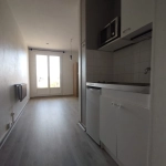 Studio à vendre à Issoire, idéal investisseur, 18,40 m² avec balcon et cave