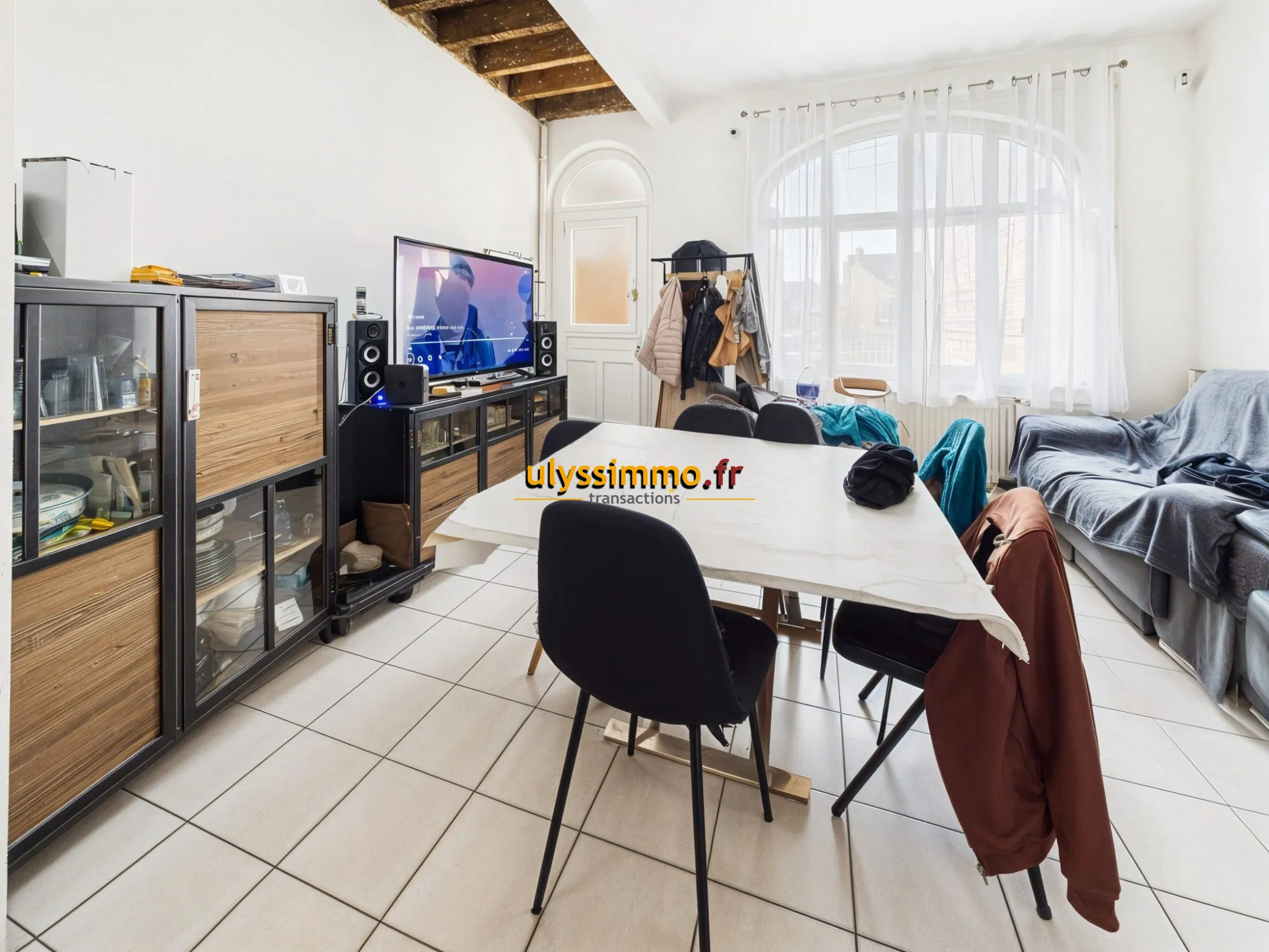 salle à manger Maison mitoyenne à rénover proche centre-ville de Montdidier 