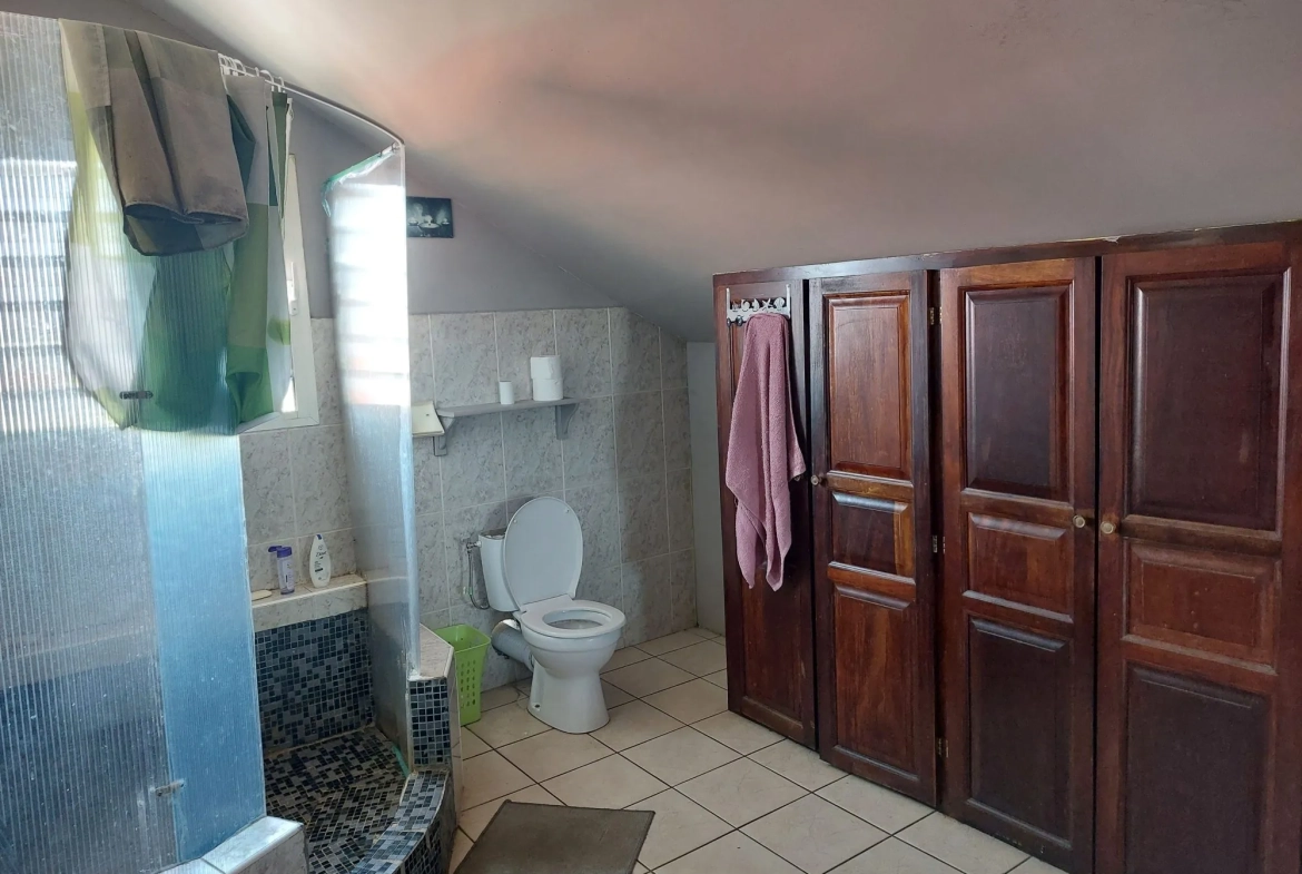 Maison F5 à Saint-André - 130 m² avec terrain de 282 m² 