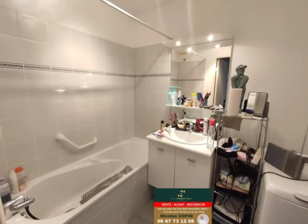 Charmant appartement T3 de 69 m² avec parking privé à Valenciennes 