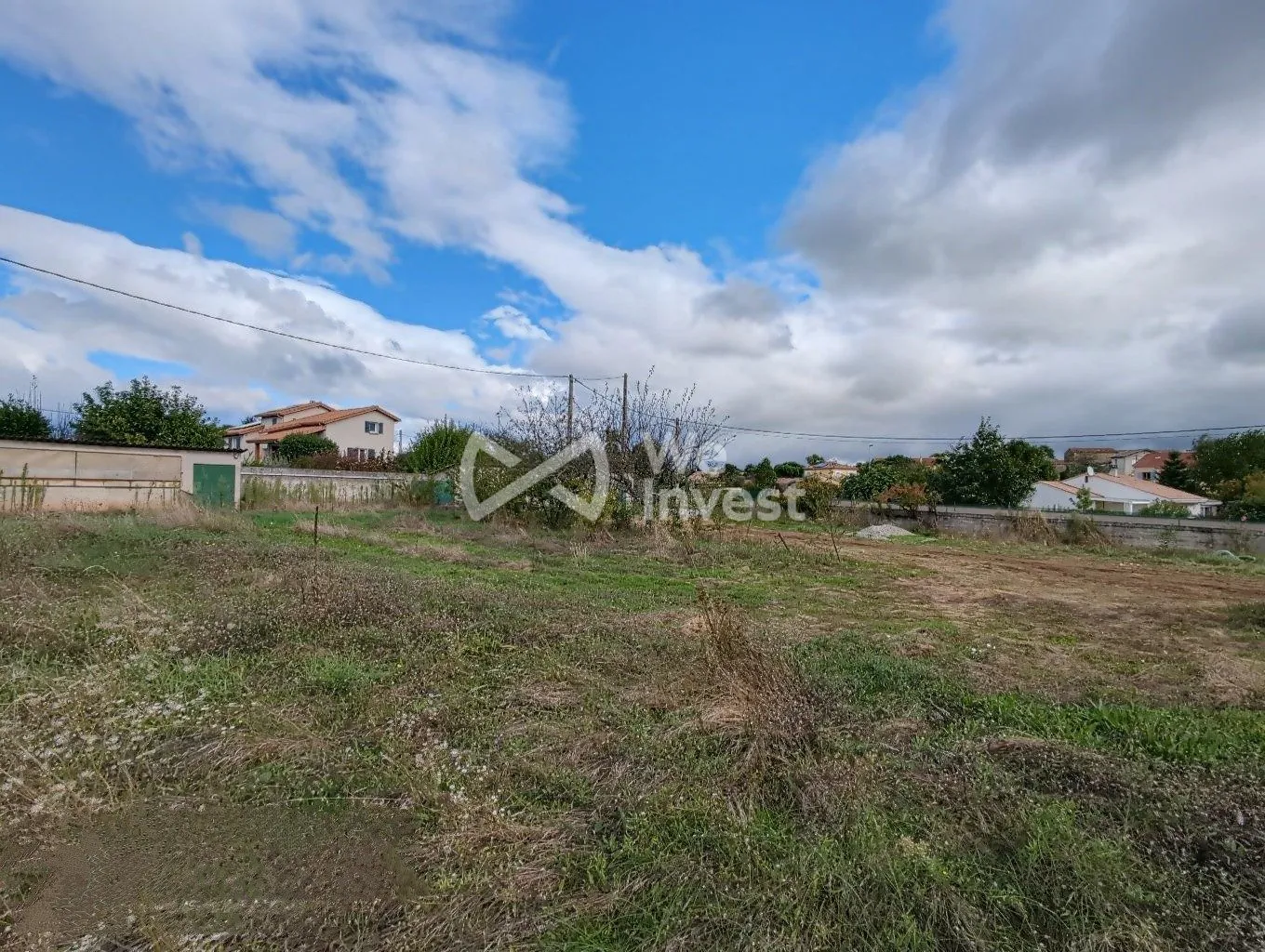 Terrain constructible de 879 m² à Vernosc-lès-Annonay, prise directe à saisir 