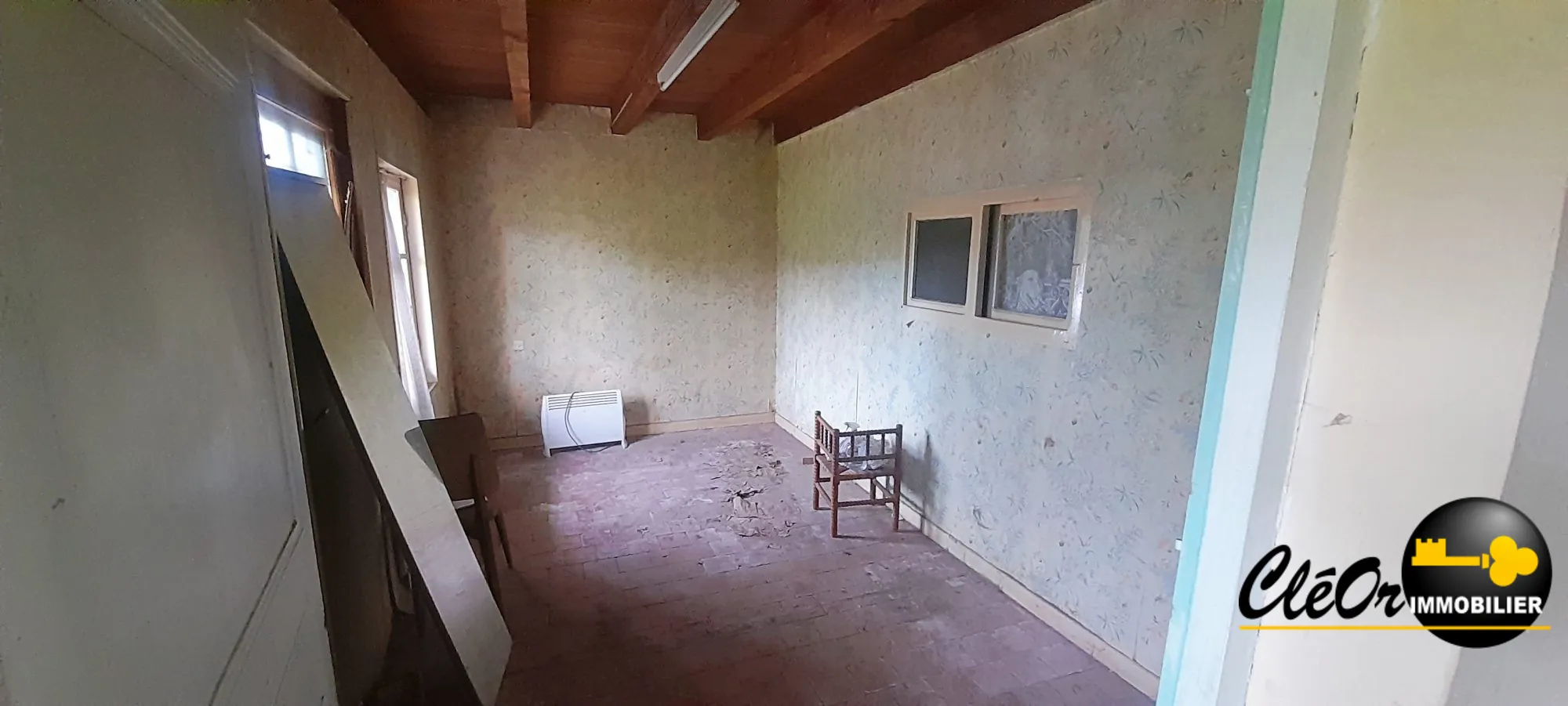 Maison à rénover avec terrain à Mervans - 78 m² 