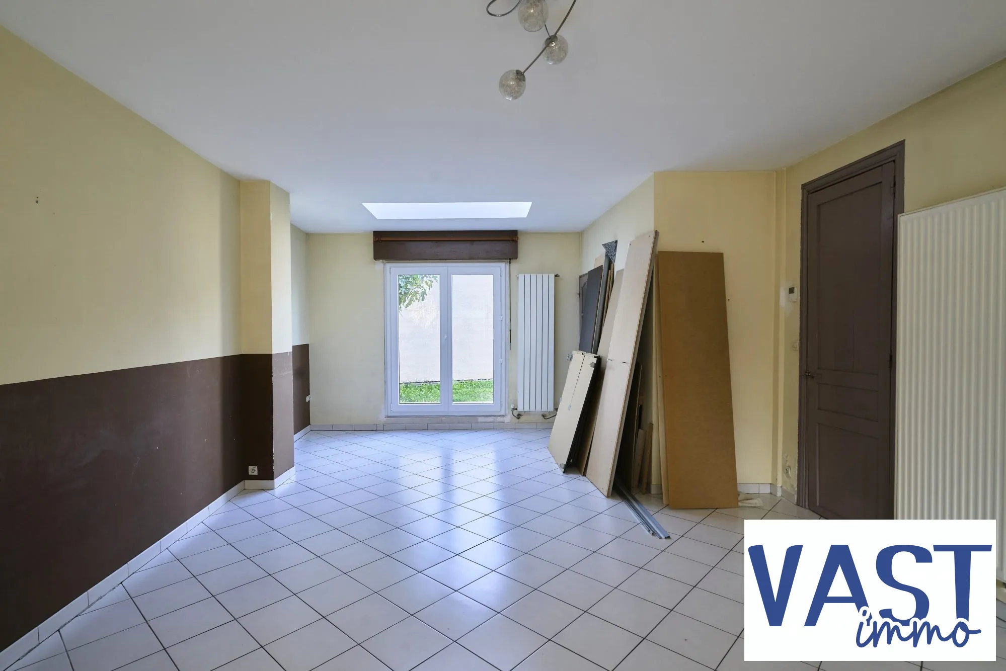 Maison ancienne de 1930 avec jardin à Roubaix – Charme et potentiel 