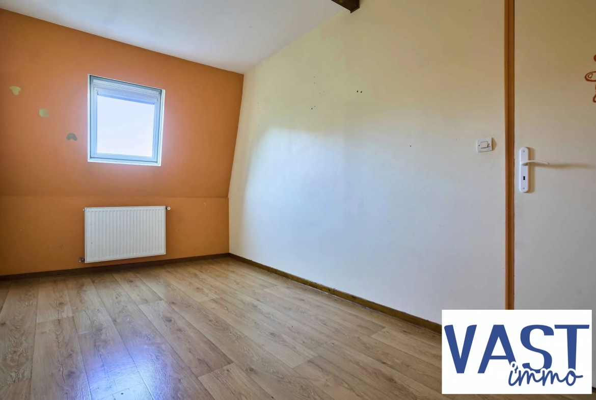 Maison ancienne de 1930 avec jardin à Roubaix – Charme et potentiel 