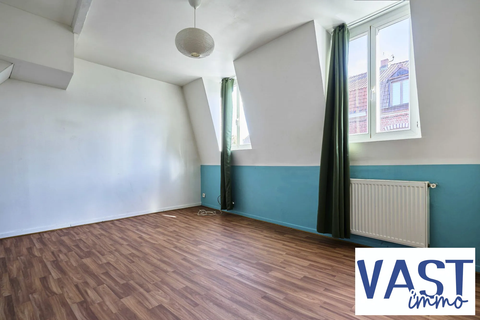 Maison ancienne de 1930 avec jardin à Roubaix – Charme et potentiel 