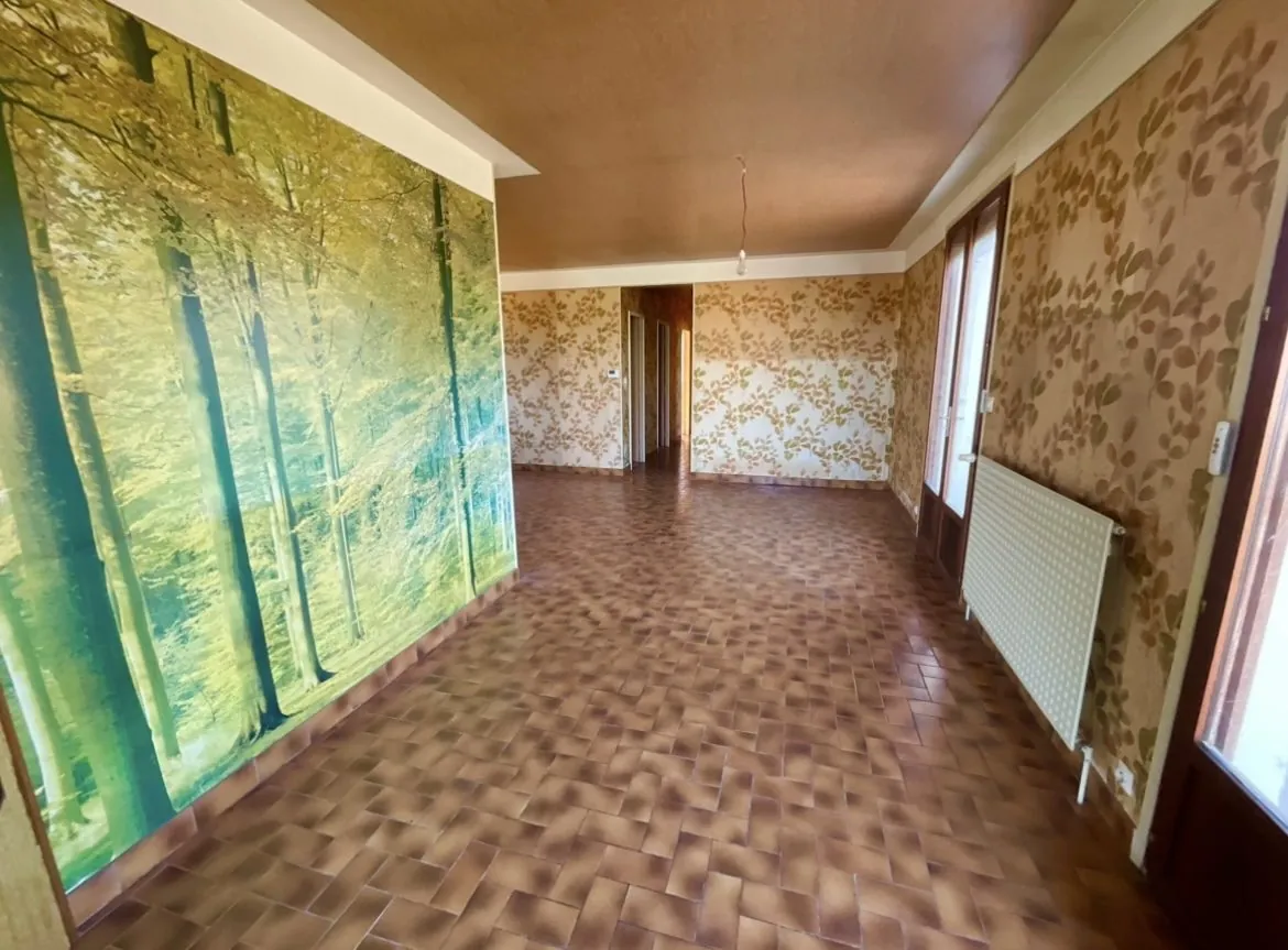 Maison 3 chambres avec grand terrain à Darvoy, proche Orléans 