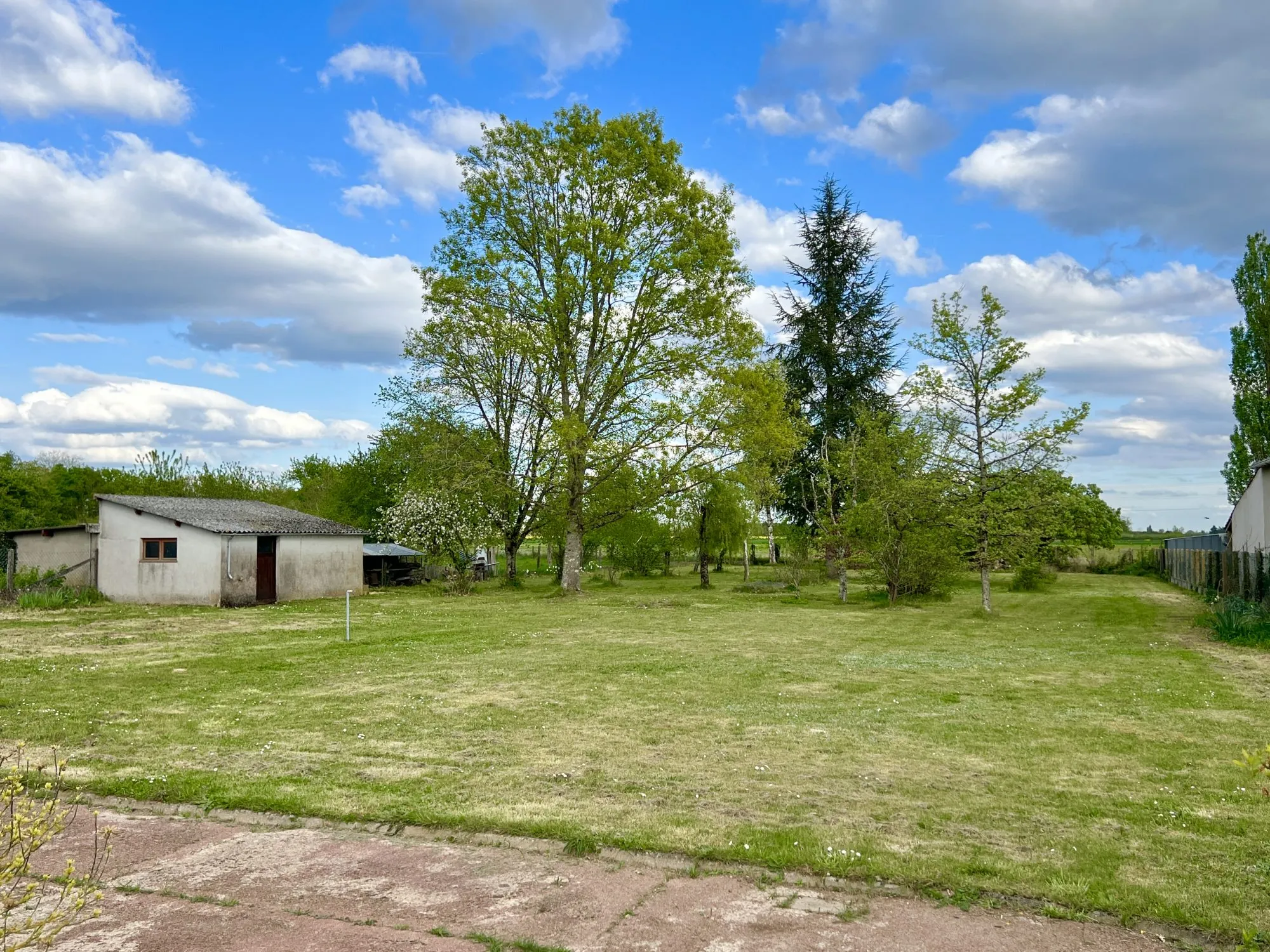 Maison 3 chambres avec grand terrain à Darvoy, proche Orléans 