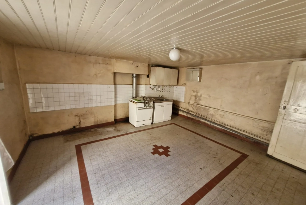 Maison ancienne 4 pièces à Issoire – Idéal investissement ou résidence 