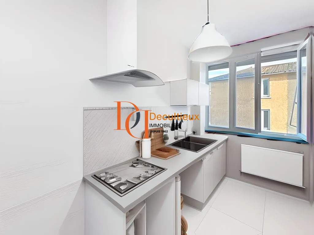 Centre-ville de Villefranche : Bel appartement T3 lumineux de 60 m² avec cave 