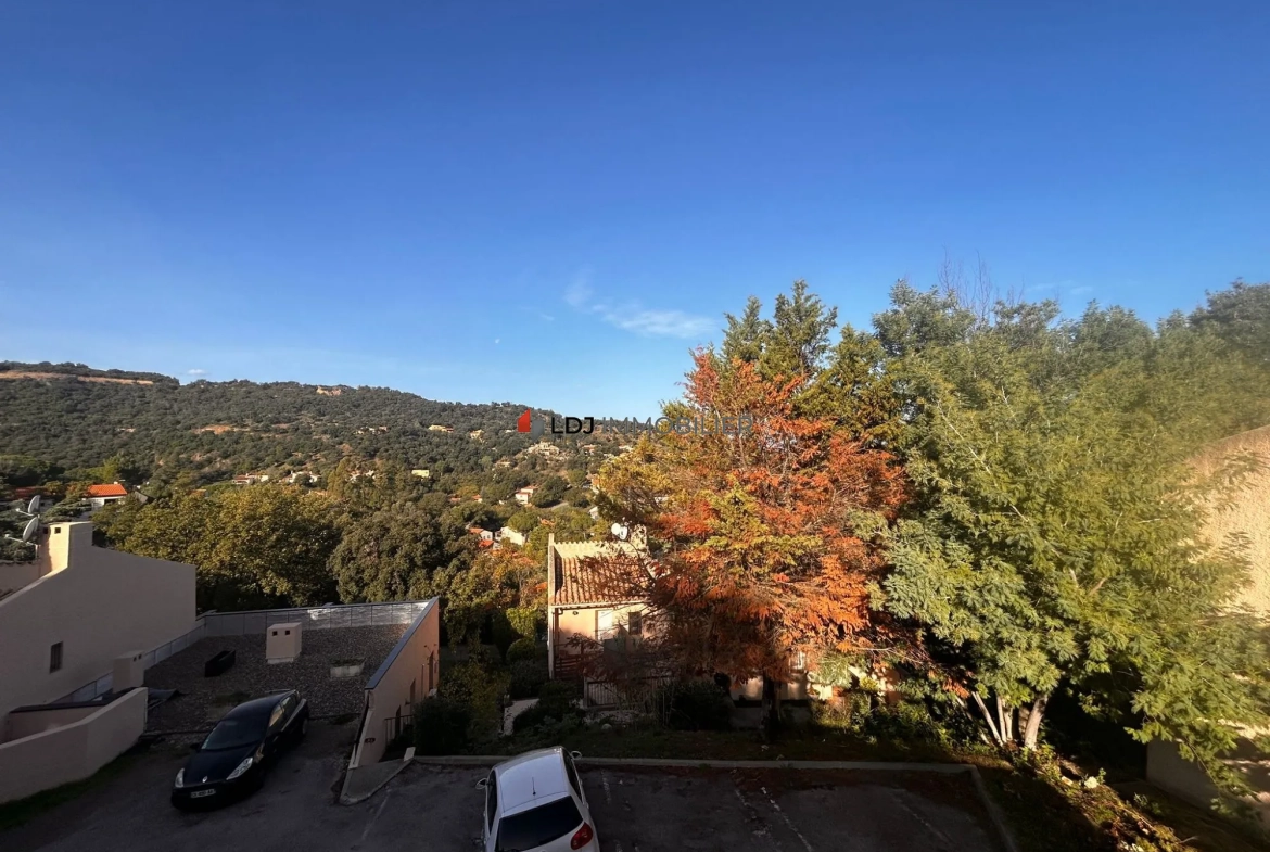 Studio loft rénové avec équipements modernes au Boulou, Quartier Chartreuses 