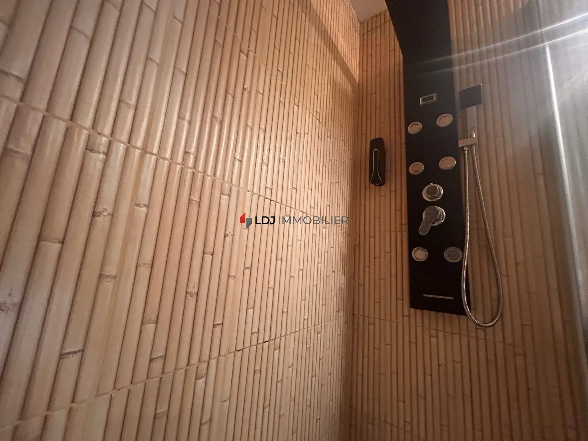 Studio loft rénové avec équipements modernes au Boulou, Quartier Chartreuses 