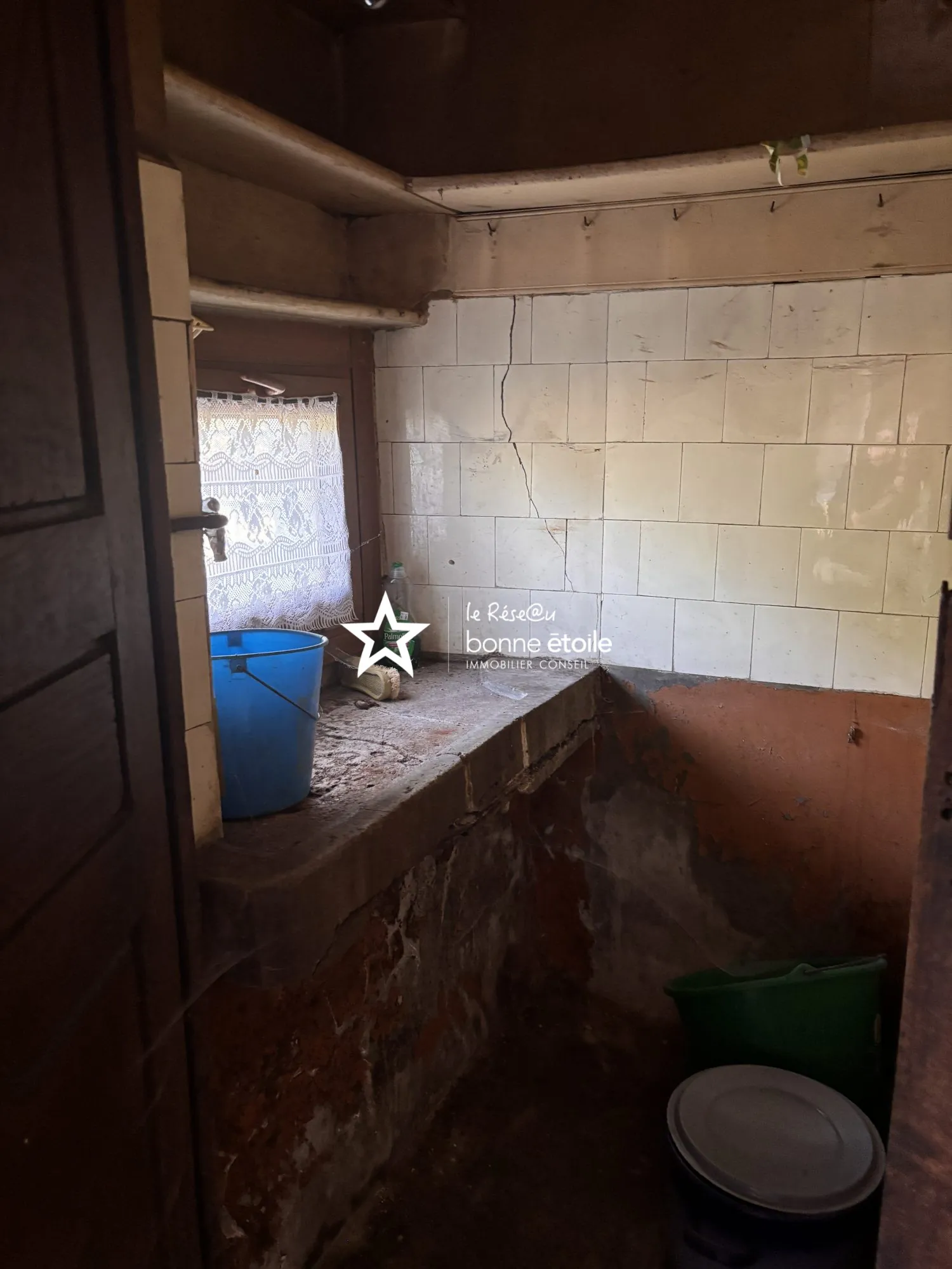 À vendre maison et grange à rénover à Damremont, Haute-Marne – Potentiel exceptionnel 