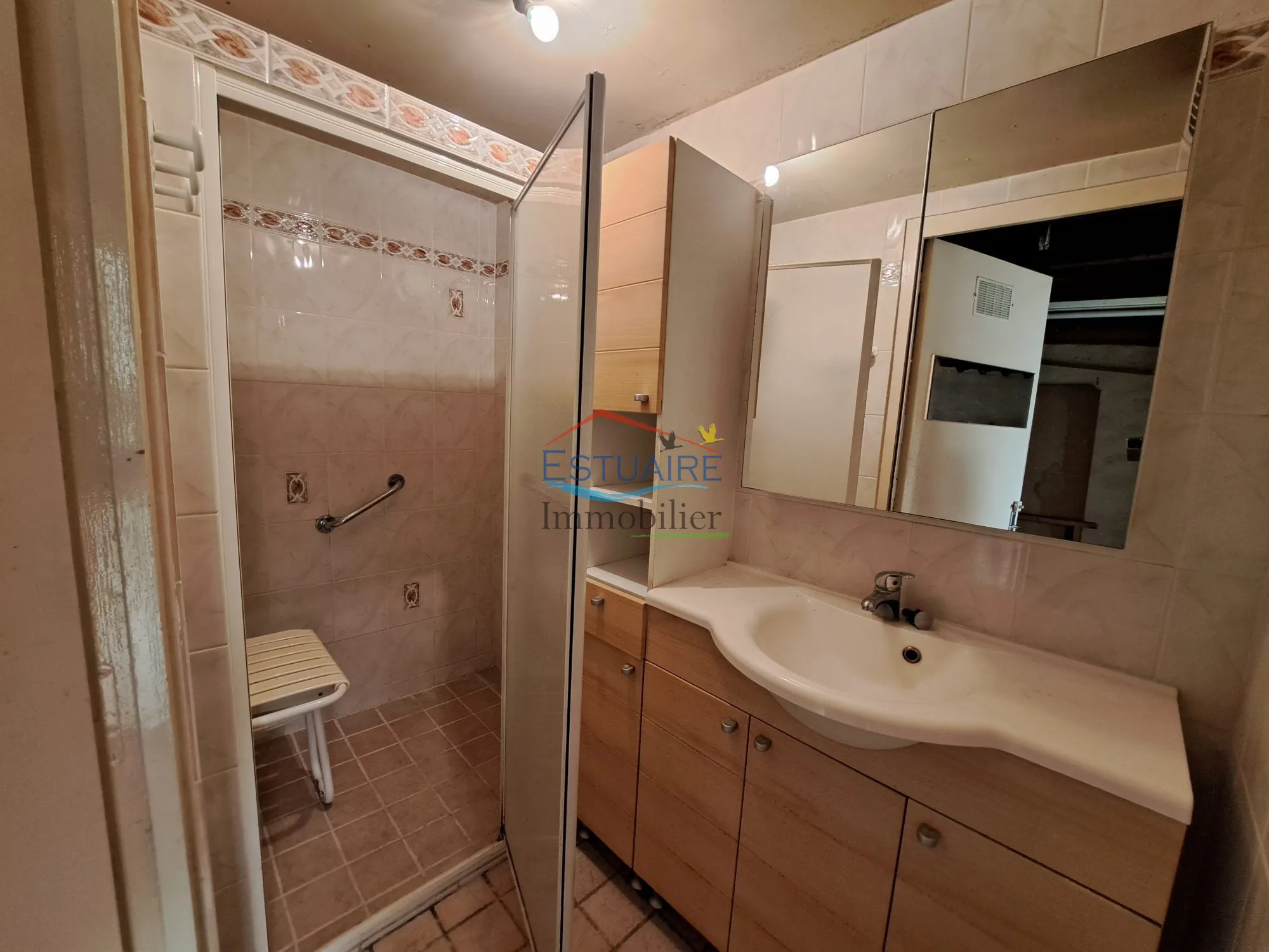 Maison à rénover à Nort-sur-Erdre - Idéal investissement ou résidence principale 