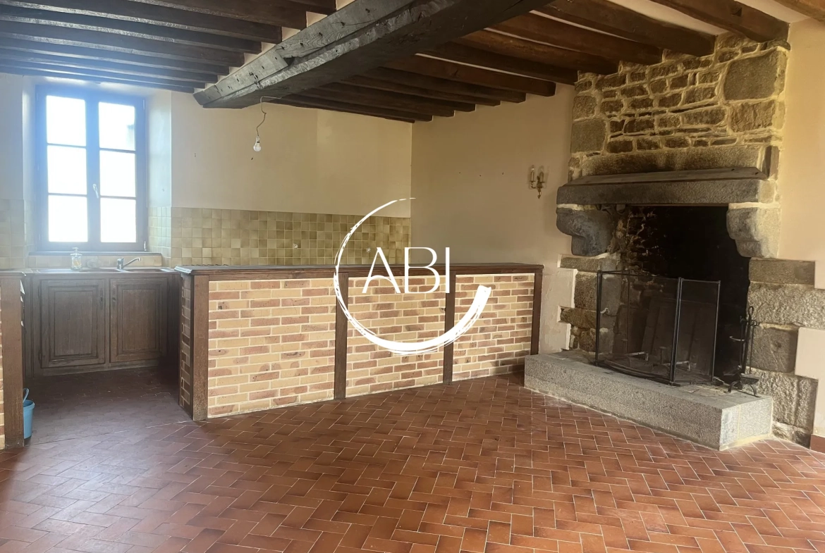 Charmante maison en pierre à vendre dans la Mayenne, 90 m² avec potentiel d'extension 