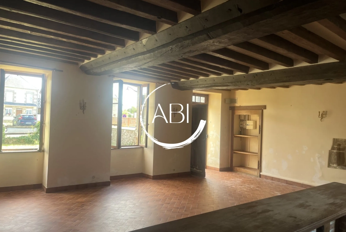 Charmante maison en pierre à vendre dans la Mayenne, 90 m² avec potentiel d'extension 