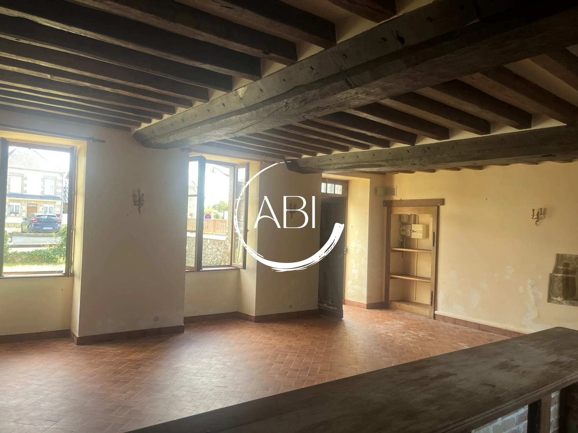 Charmante maison en pierre à vendre dans la Mayenne, 90 m² avec potentiel d'extension 