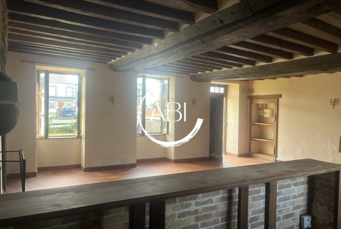 Charmante maison en pierre à vendre dans la Mayenne, 90 m² avec potentiel d'extension 