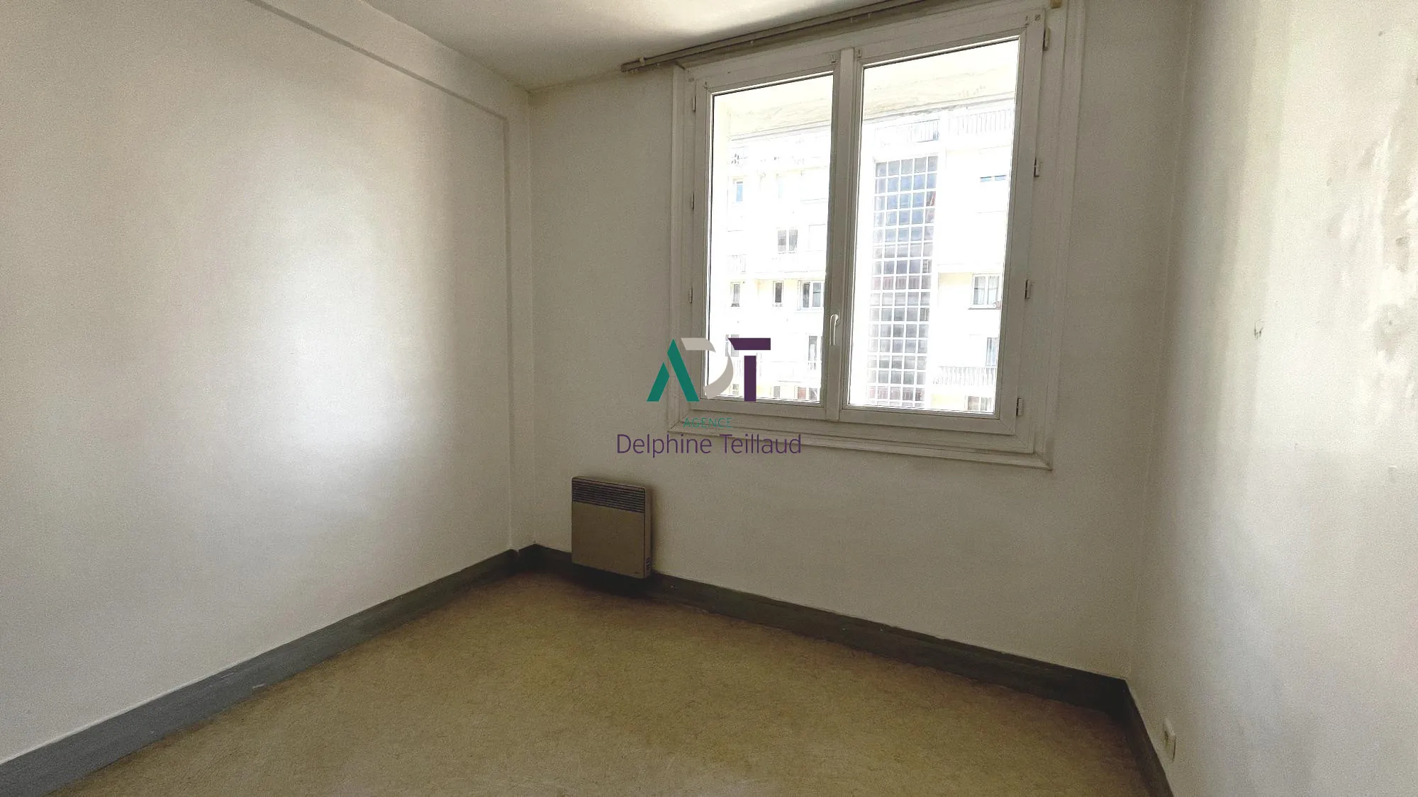 À vendre à Grenoble, duplex 3 pièces avec balcon, ascenseur, proche tramway 