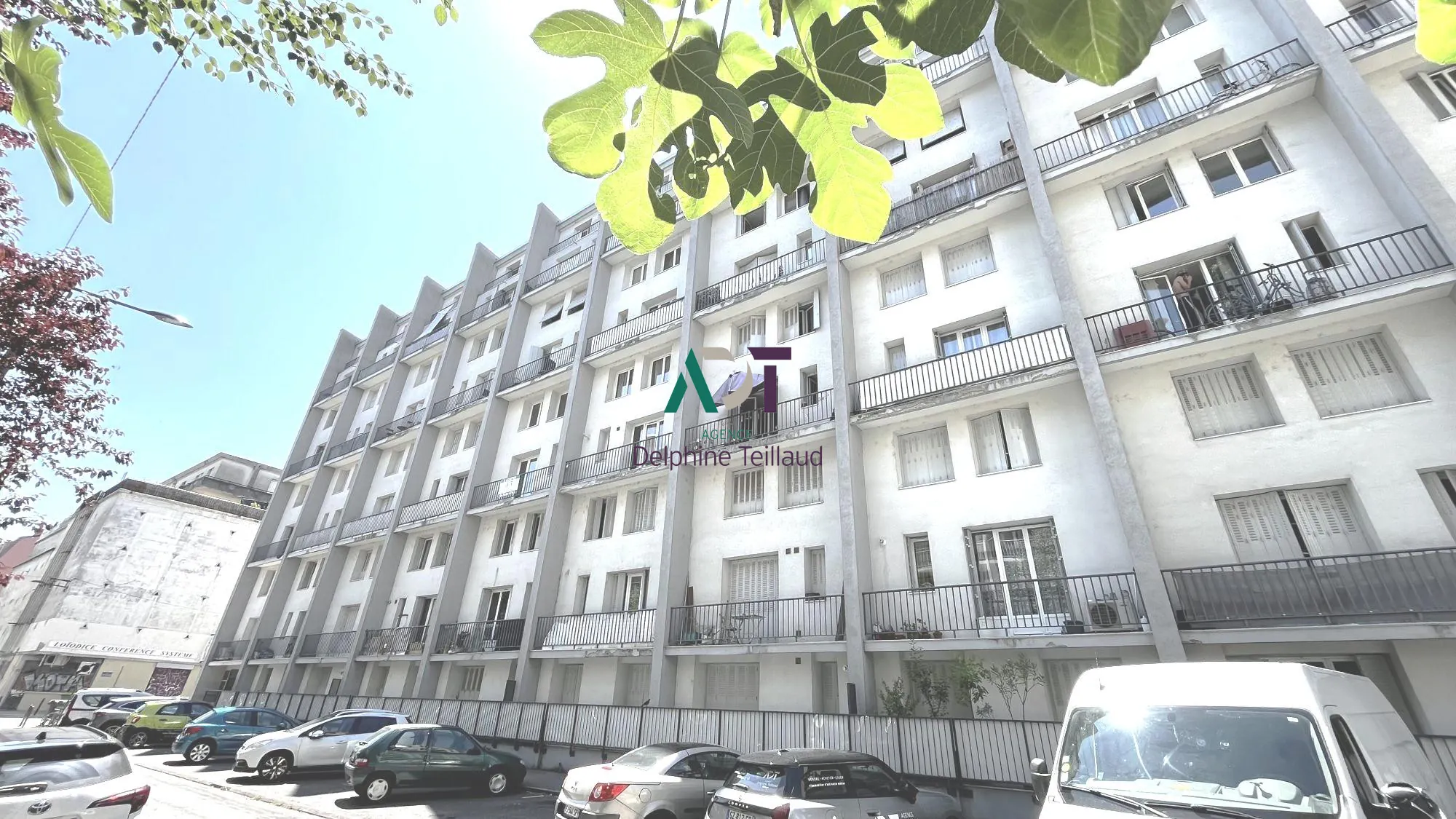 À vendre à Grenoble, duplex 3 pièces avec balcon, ascenseur, proche tramway 