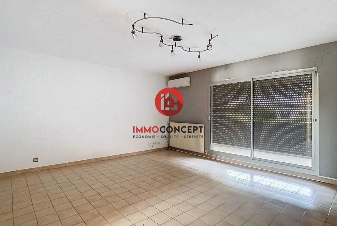 Appartement traversant de 85 m² avec parking et cave à Les Angles (30133) 