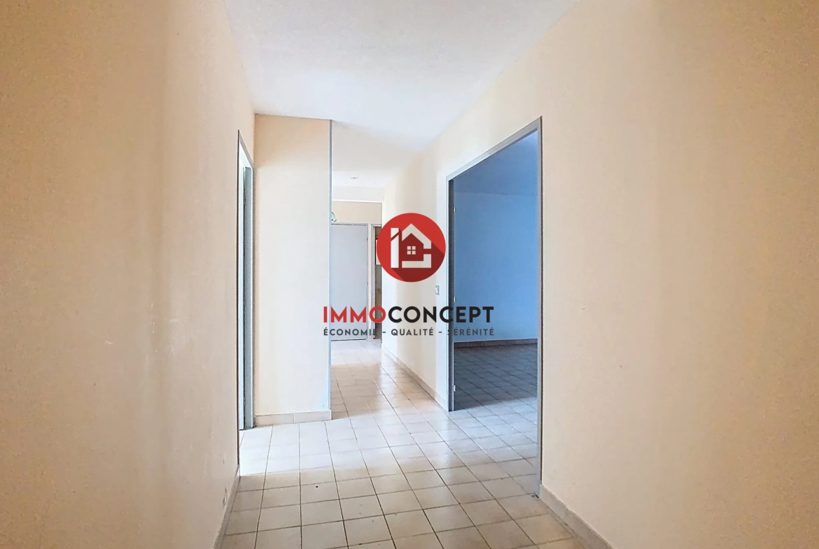 Appartement traversant de 85 m² avec parking et cave à Les Angles (30133) 