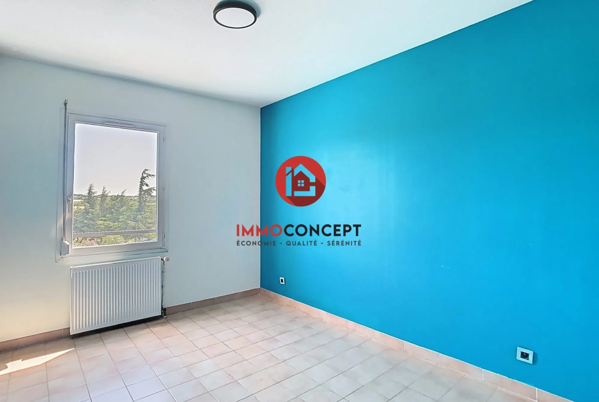 Appartement traversant de 85 m² avec parking et cave à Les Angles (30133) 
